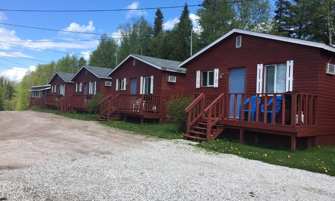 Cormack Resort | Lush's Cottages