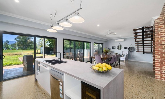 Whitfield House | Lusso