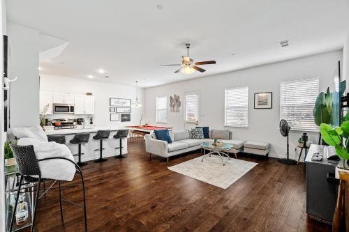 Irving Villa | Luxé Living KASA