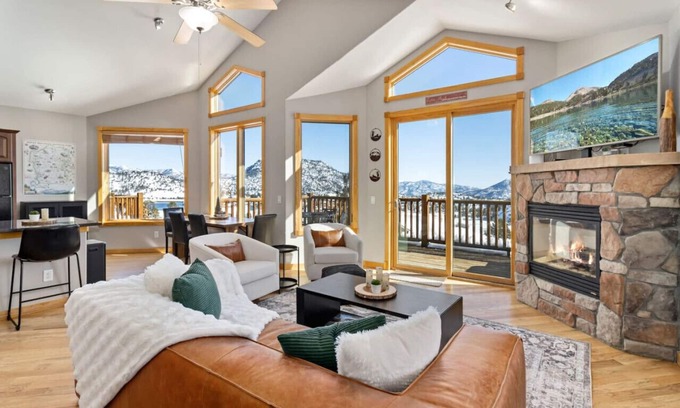Estes Park House | Lux 2 master suites, lake views