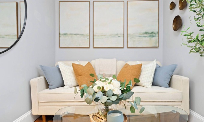 Mid-Cambridge Apartment | Lux 4 Bedrooms/2 Bathrooms. Walk to Harvard, T line + Free Parking