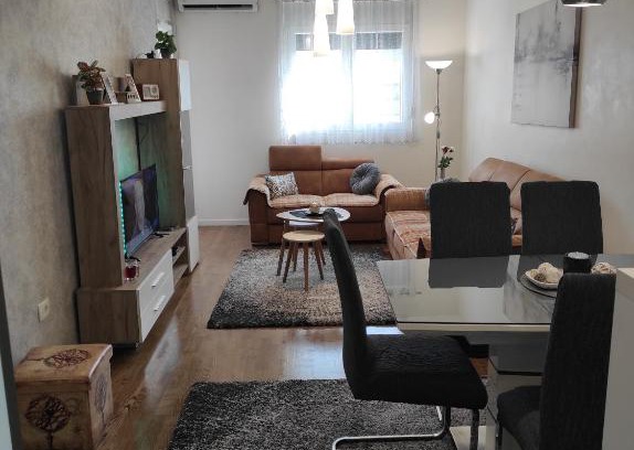 Podgorica Apartment | Lux apartment 43 with garage