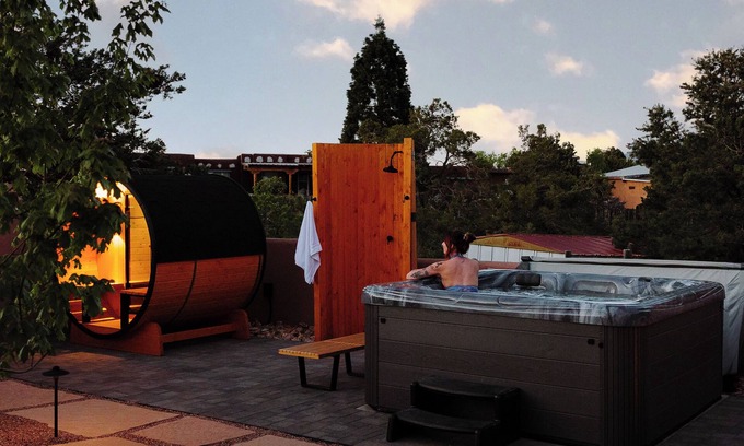 Santa Fe House | Lux Casa HotTub + Sauna w/Mtn Views, DT 10mins