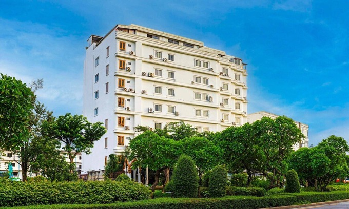 Bang Kho Laem House | Lux Deluxe Escape | Elegant Vibes at Howard Stay