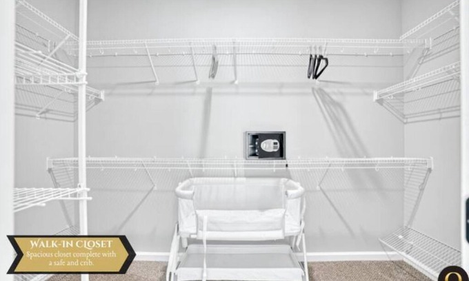 Clarksville House | Lux Entertainment Home-The ΩMEGA