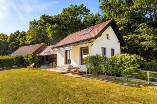 Cerklje ob Krki House | Lux House Natura with Sauna