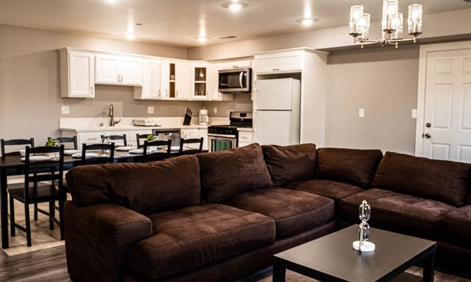Florence-Graham House | ☆Lux Modern & Spacious 5BR home in Los Angeles☆- N