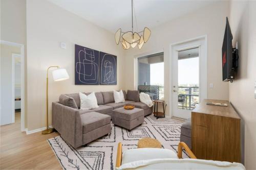 North Park Apartment | Lux N Park Penthouse King Beds Workspaces Parking