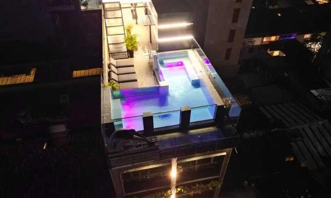 Zona Rosa Apartment | Lux Penthouse Rooftoppool parquelleras