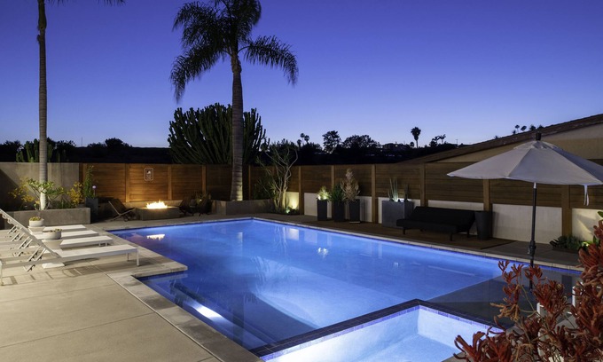 Soledad South House | LUX Resort Style Home-Beach-Golf Retreat Ocean, Bay, and City Views FULL AC