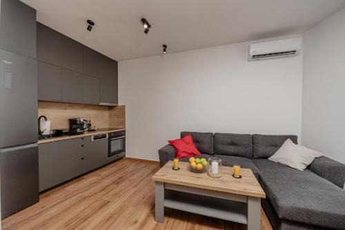 Dobra Voda Apartment | LUX Seafront APT - Close to the Sea - Private Parking