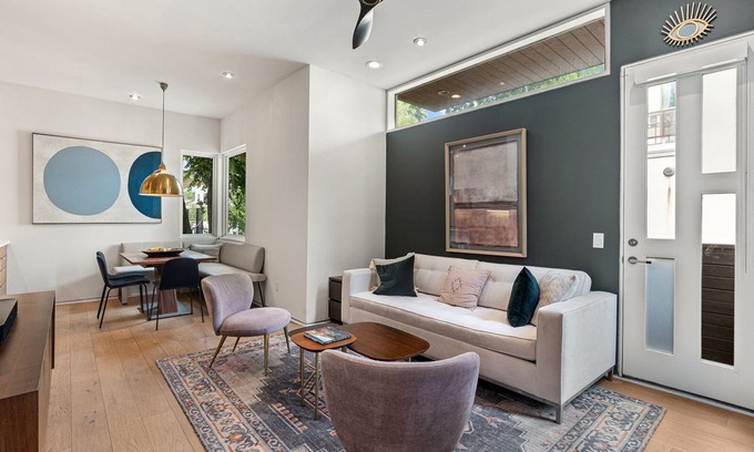 Bouldin House | Lux SoCo Penthouse in the Heart of Austin