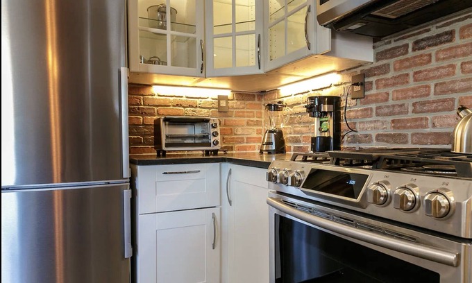 Weehawken Apartment | Luxe 1-Bedroom Loft Near Manhattan