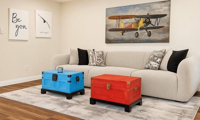 Fort Worth House | Luxe 3 Bedroom Retreat Sleeps 7 - Perfect For Groups Families