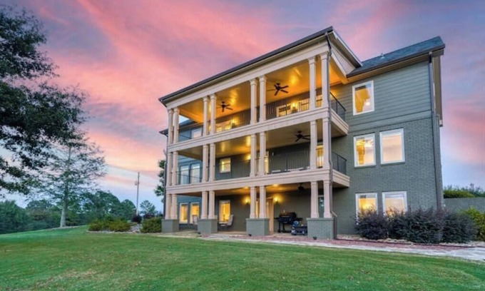 Murrayville Other | Luxe 38-Acre Homestead Near Gainesville: 5BR/7BA, 2 Kitchens, Animals & More!