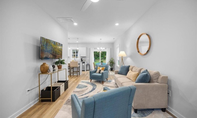 Durham House | Luxe 3BR Near Duke, DPAC, NCCU & Downtown Durham with Free Parking and Fast WiFi