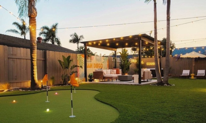 Bay Ho House | Luxe Backyard Retreat Near Beach: Hot Tub, Mini-Golf, Fire Pit, BBQ, Playground