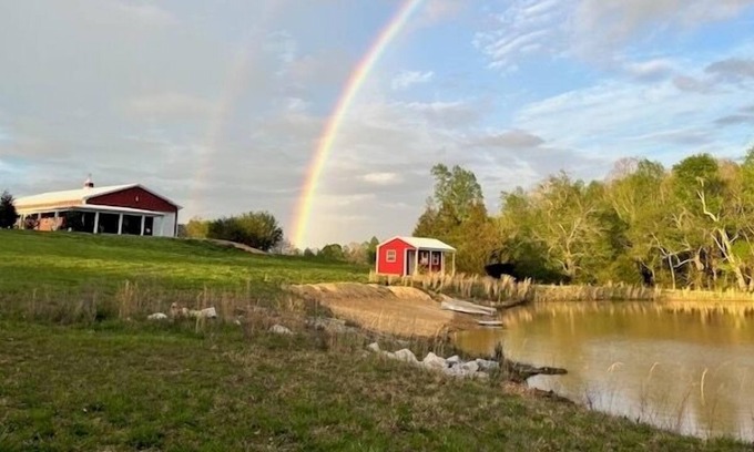 Dickson Other | Luxe Barn 2 bedroom Barndominium
