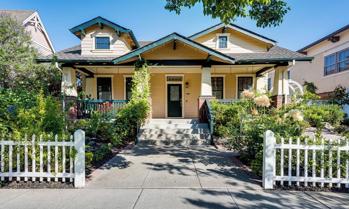 Hercules House | Luxe Bay View Home Near SF, Berkley & Napa Valley