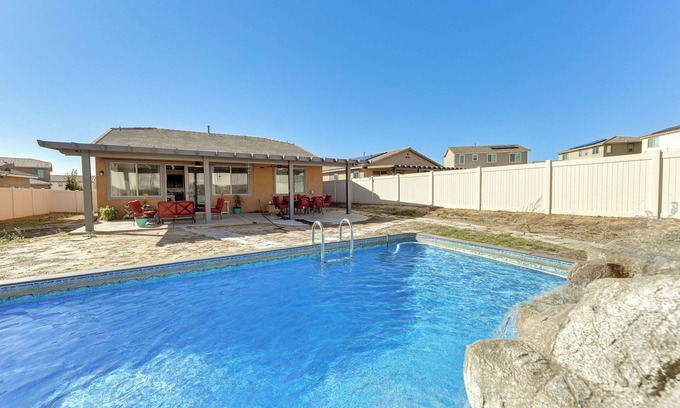 Beaumont House | Luxe Beaumont Home w/Private Pool!