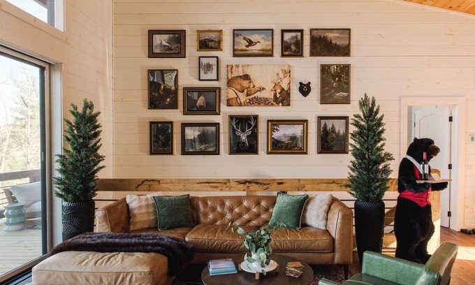 Epworth Cabin | Luxe Cabin 3 Kings, Hot Tub, Views Blue Ridge