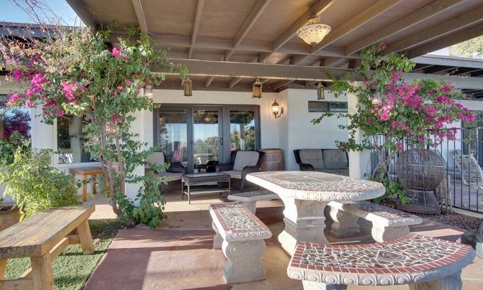 Rockcliff Cottage | Luxe Catalina Foothills Hideaway w/Private Pool