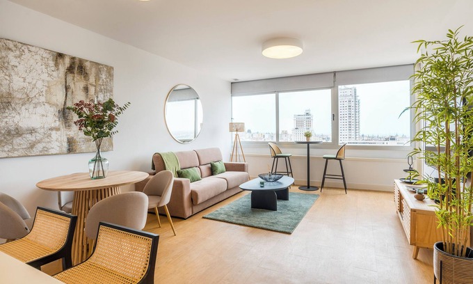 Moncloa - Arguelles Apartment | Luxe City Center Amazing Views 1 Bedroom