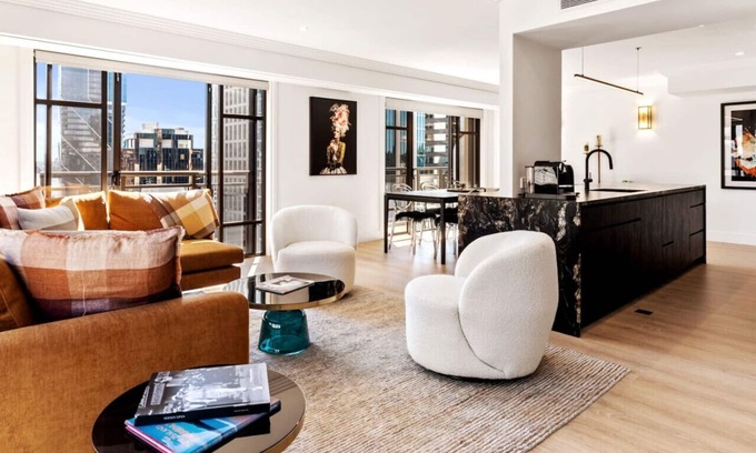 Auckland Central Business District Apartment | Luxe City Living & Parking