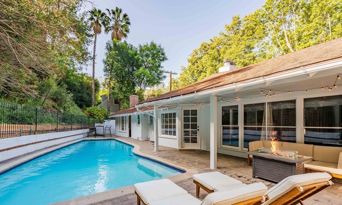 Sherman Oaks Cottage | Luxe Cottage with Pool in the Hills - Close to Shops & Restaurants