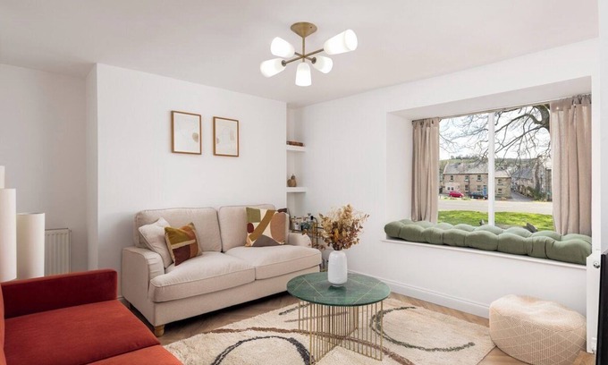 Rothbury Apartment | Luxe Design - Chic Cottage - Heart of Rothbury