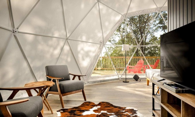 Capon Bridge Apartment | Luxe Dome w/Hot Tub, Full Bath & Mountain View!