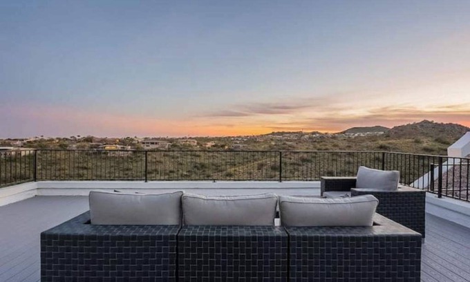 Fountain Hills House | Luxe Dome w/ Views + Hot Tub, borders Scottsdale