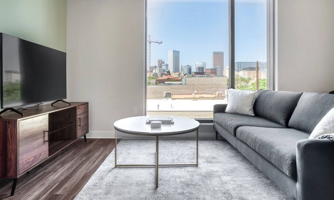 Golden Triangle Apartment | Luxe Golden Triangle 1BR w/ Pool, Gym & W/D, next to Park, by Blueground