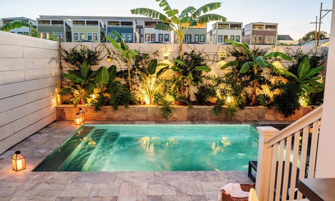 Faubourg Lafayette Hotel | Luxe Home | Heated Pool & Hot Tub