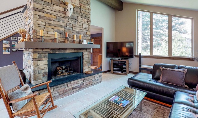 Sun Valley House | Luxe home with private hot tub, SUP, dog-friendly yard - shared pool & hot tub