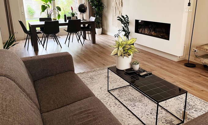 Municipality of Veldhoven House | Luxe Huis in Rustige Buurt Nabij Eindhoven