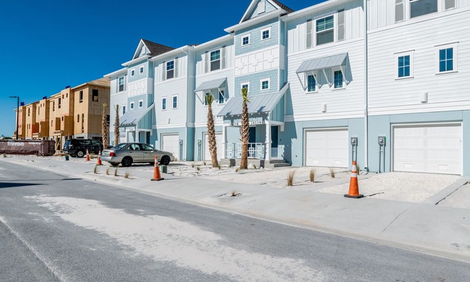 Ono Island Condo | Luxe Living Awaits: Beautiful Townhome Epitomizes The Lost Key Lifestyle!