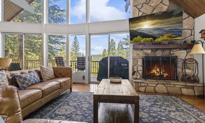 Blue Jay Cabin | Luxe Mountain Retreat! Lake & Village Close! Game Room- AC- Backs up to trails!