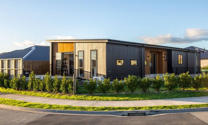Martinborough Apartment | Luxe On Burgundy, Martinborough