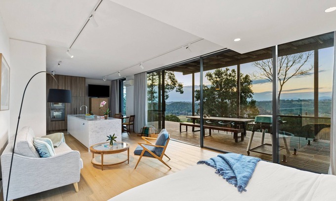 Clunes Villa | Luxe Pool Villa private plunge pool. PET on request. No Kids. Sleep 2 people.