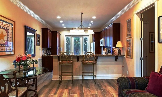 North San Antonio - SAT House | Luxe San Antonio Casita with Pool Near River Walk!