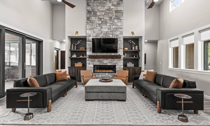 Zion National Park East Entrance Cabin | Luxe Stay at Ember Lodge, Zion