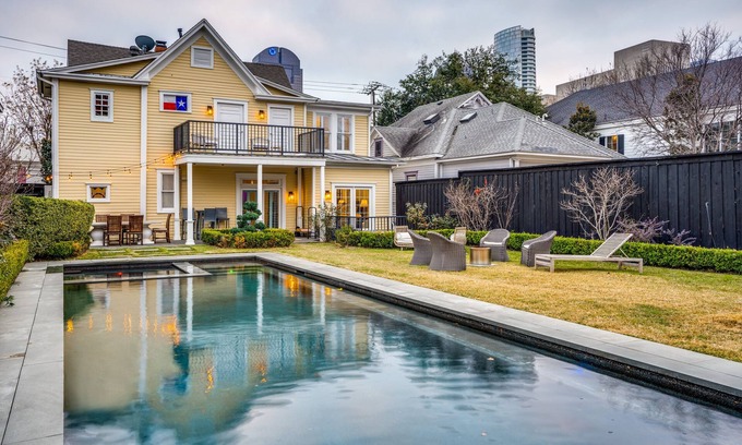 Uptown House | ★ Luxe Thomas Mansion ★ | hot tub, pool, fire pit!
