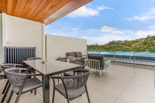 Hobsonville Apartment | Luxe Waterfront Home with Bay Views and Carpark