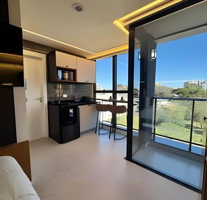 Agua Verde Apartment | Luxo Tech no Batel | Piso quente & PS5 + Alexa