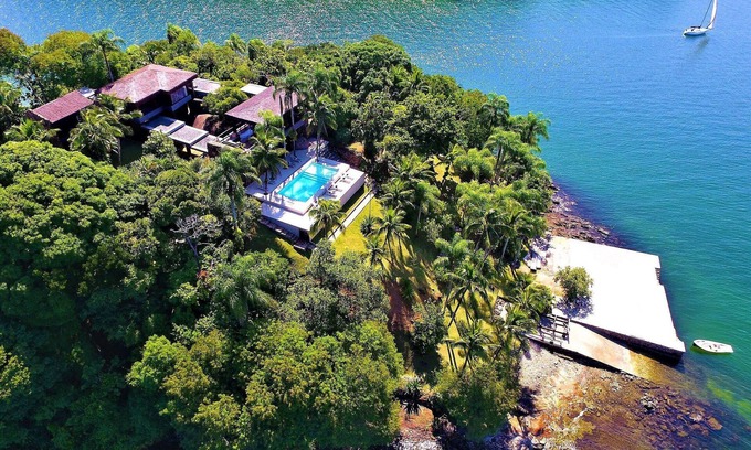 Centro Villa | LuxoBrasil #AR08 Exclusive Japan Island Angra dos Reis Vacation Rental