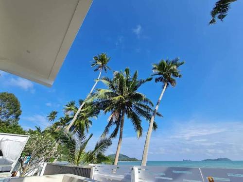 Chumphon Villa | Luxtalay beachhouse villa