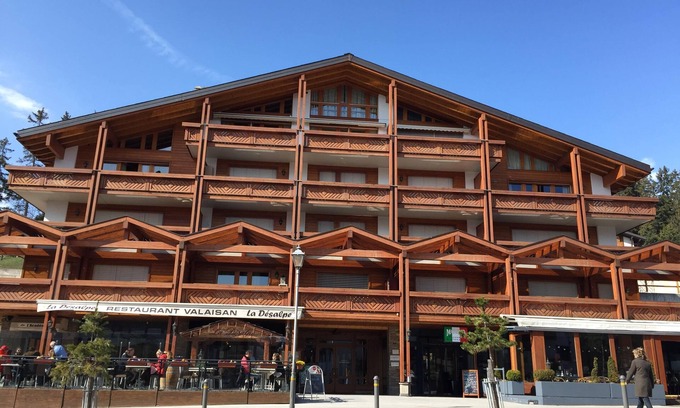 Noes Apartment | Luxueux appartement center Crans Montana