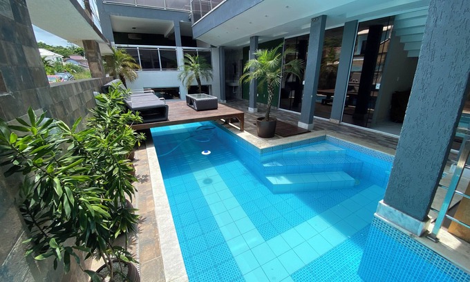 Guaratiba House | Luxuosa Casa Ilha de Guaratiba
