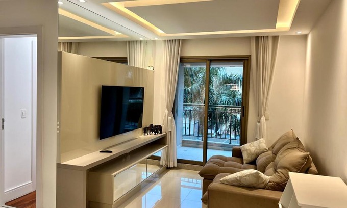 Batel Apartment | Luxuoso apto 2 quartos na Av do Batel- Academia, Piscina aquecida e Churrasqueira